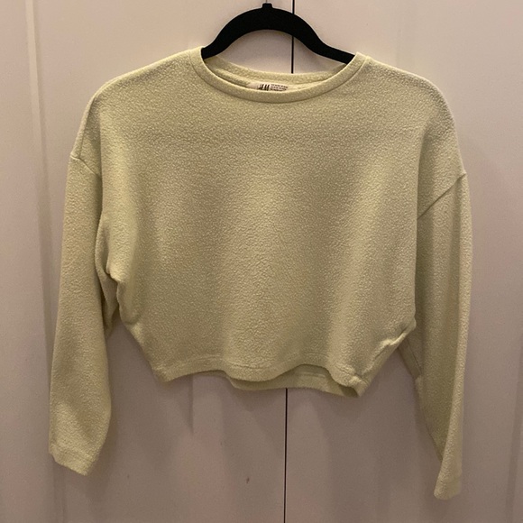 H&M sweater - Picture 1 of 4